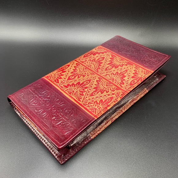 Textured clutch purse from India - Picture 2 of 14